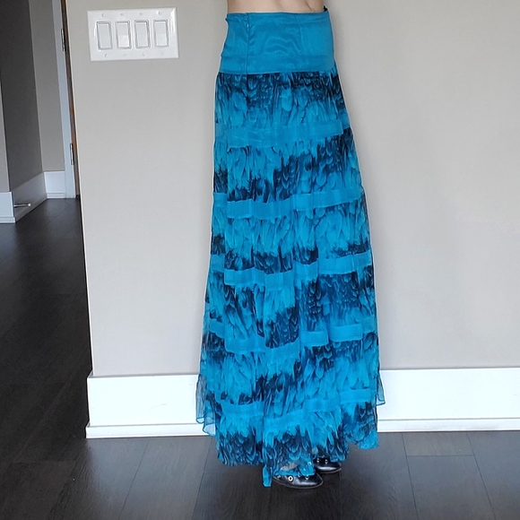 ๐ 2X HOST PICK ๐ Laundry by Shelli Segal Silk Full Boho Skirt - Picture 9 of 15